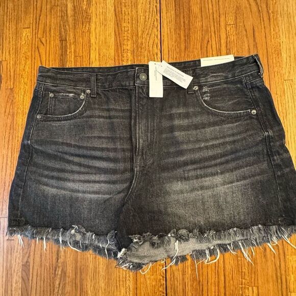 NWT American Eagle (20) Super hi-rise Festival Jean shorts black denim - Picture 1 of 5